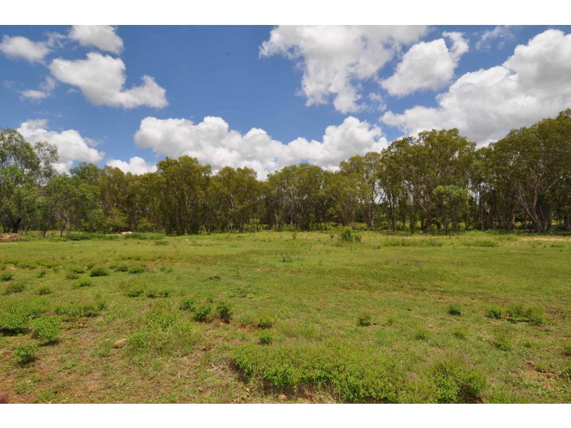 70 Alexandra Road, Broughton QLD 4820