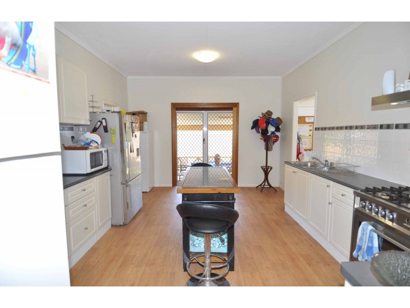 7 Aland Street, Charters Towers QLD 4820