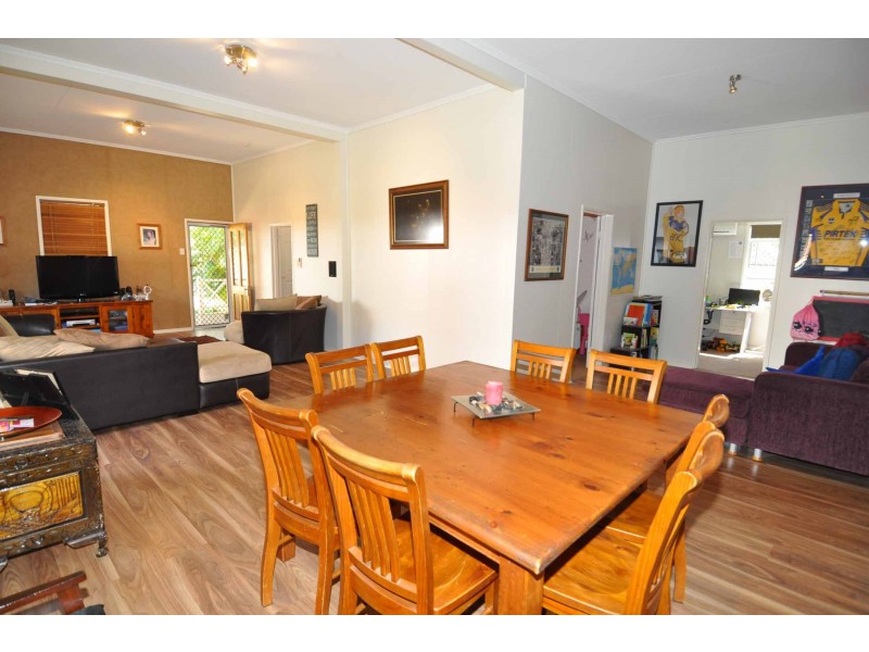 7 Aland Street, Charters Towers QLD 4820