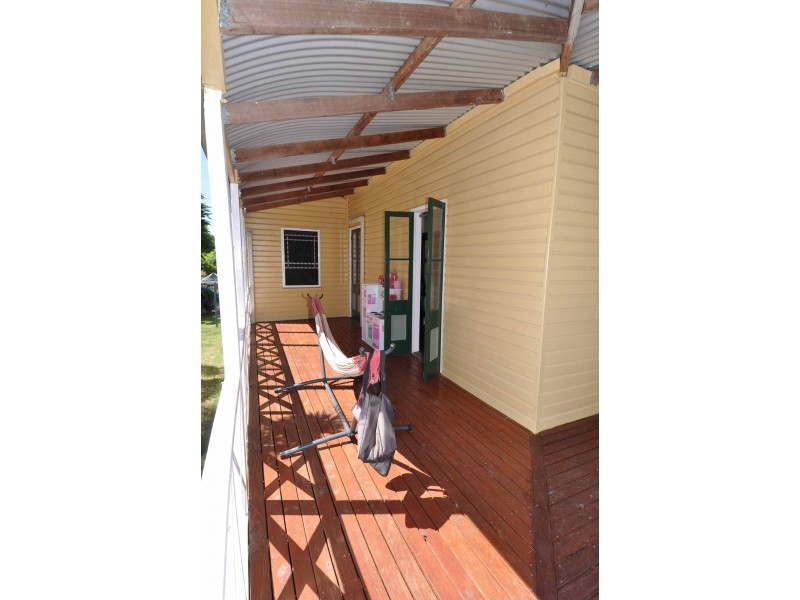 7 Aland Street, Charters Towers QLD 4820