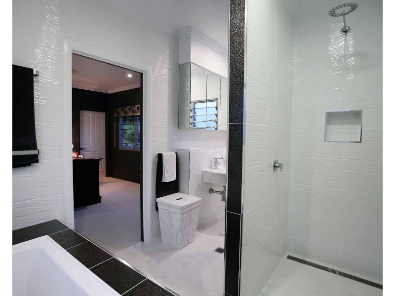 13 Alabama Road, Alabama Hill QLD 4820