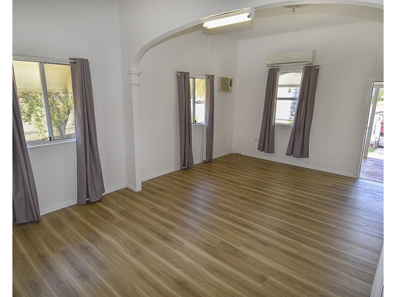 17 Ryan Street, Charters Towers City QLD 4820