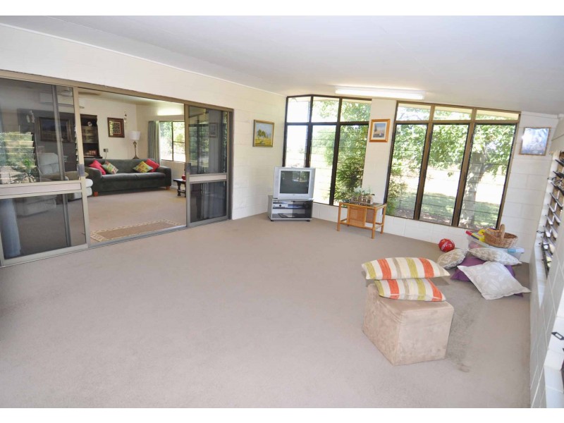 26 Cadden Street, Charters Towers QLD 4820