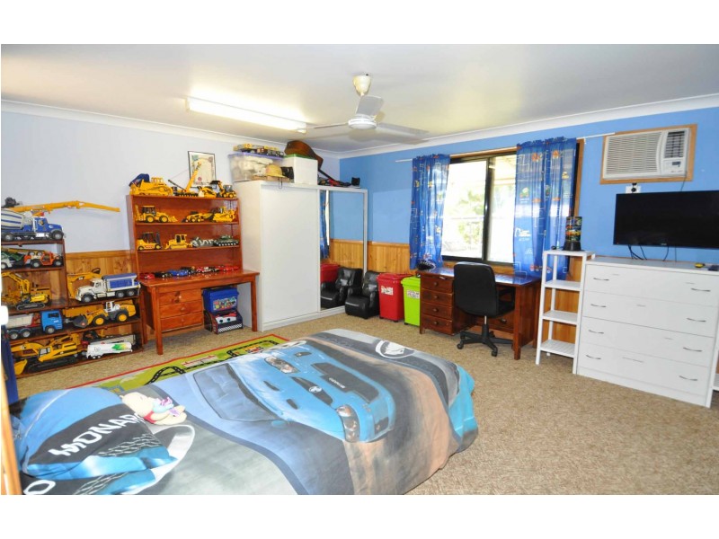 6 Moores Street, Charters Towers QLD 4820