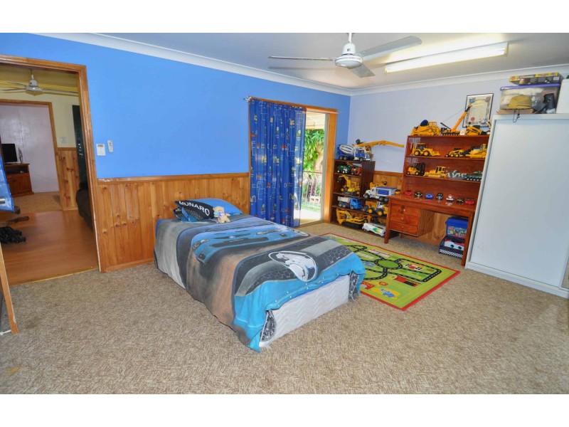 6 Moores Street, Charters Towers QLD 4820