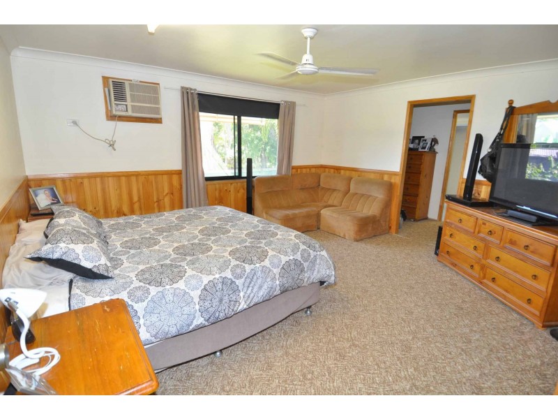 6 Moores Street, Charters Towers QLD 4820