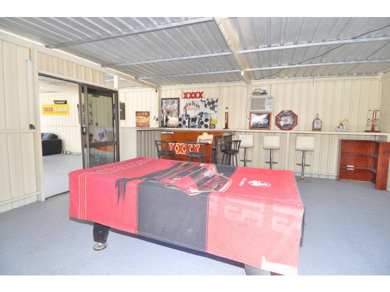 6 Moores Street, Charters Towers QLD 4820