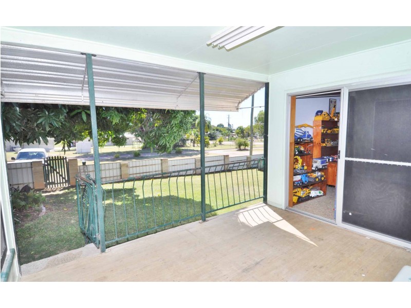 6 Moores Street, Charters Towers QLD 4820