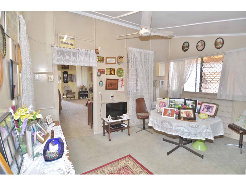 9 Rainbow Road, Charters Towers QLD 4820