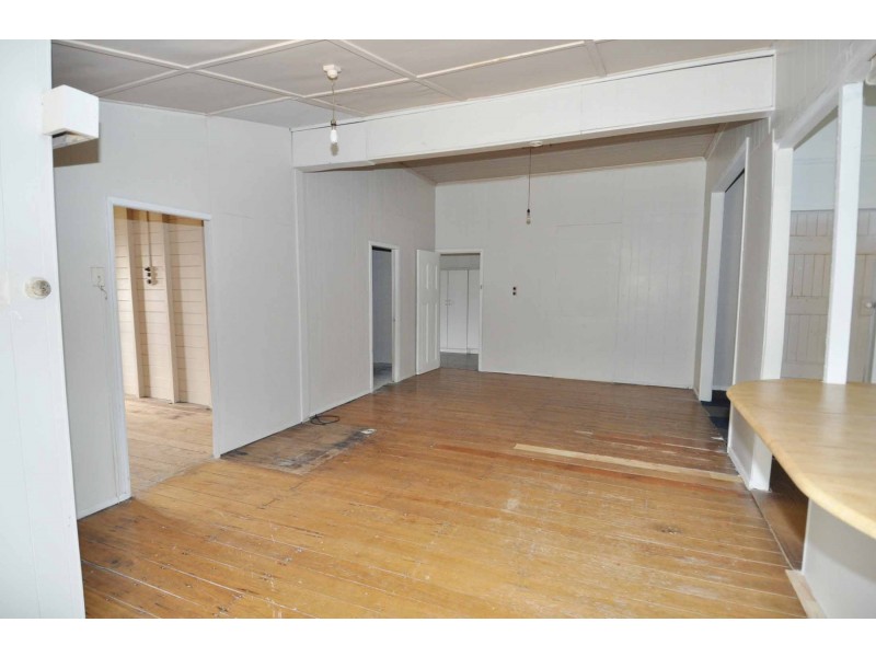 43 Anne Street, Charters Towers City QLD 4820