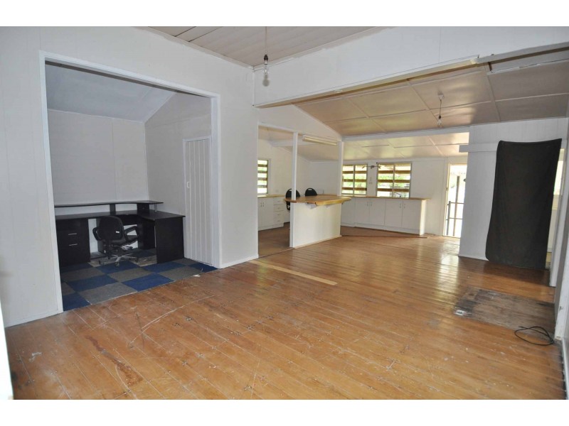 43 Anne Street, Charters Towers City QLD 4820