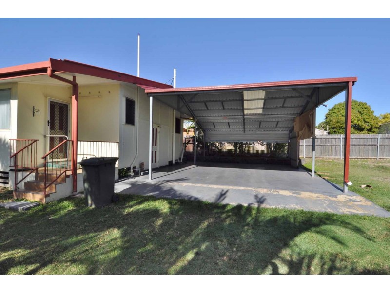 32 Oxford Street, Charters Towers City QLD 4820