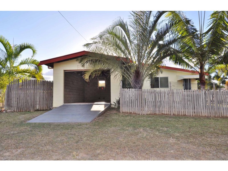 32 Oxford Street, Charters Towers City QLD 4820