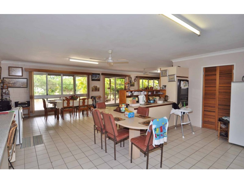 107 Cowards Road, Broughton QLD 4820
