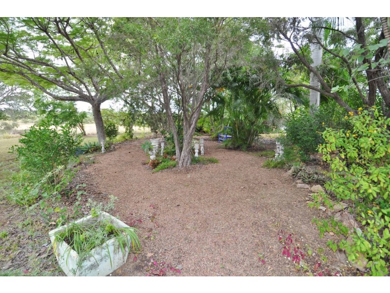 107 Cowards Road, Broughton QLD 4820