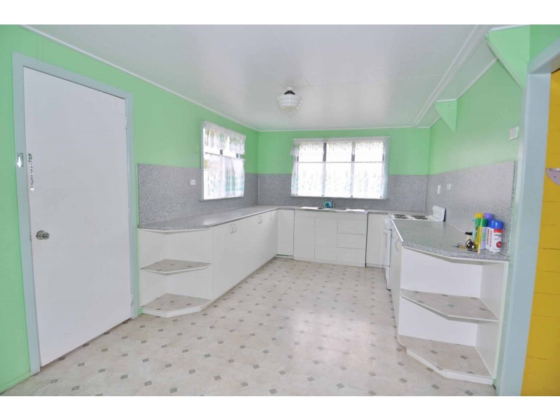 10 Slater Street, Charters Towers QLD 4820