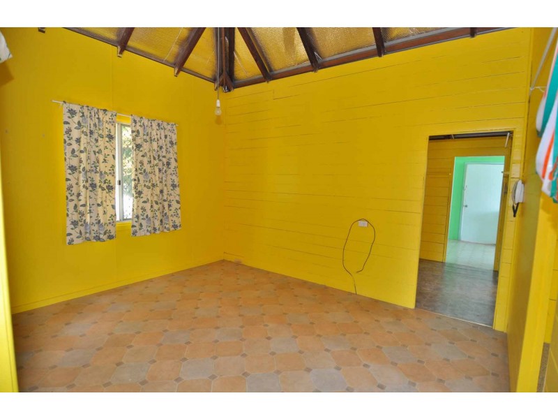 10 Slater Street, Charters Towers QLD 4820