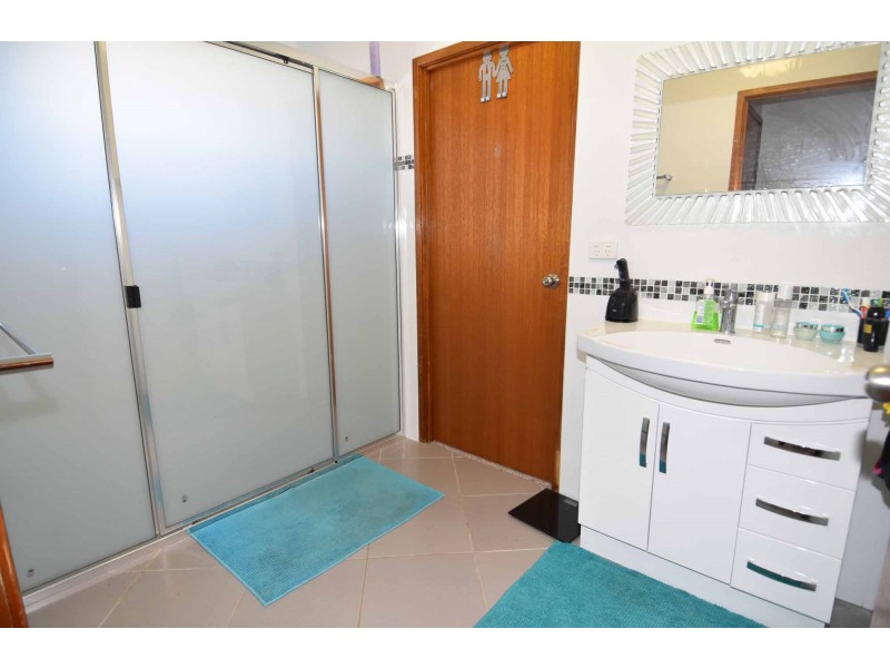 33 Gordon Street, Richmond Hill QLD 4820
