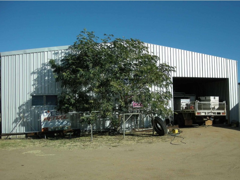 10 – 12 Gray Street, Hughenden QLD 4821