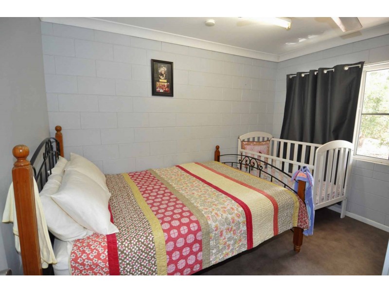 27 Beechcraft Court, Breddan QLD 4820