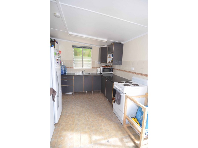 25 Melville Street, Charters Towers QLD 4820