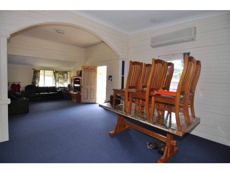 25 Melville Street, Charters Towers QLD 4820