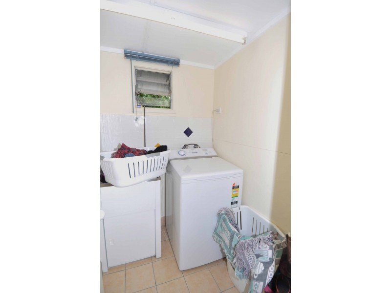 25 Melville Street, Charters Towers QLD 4820