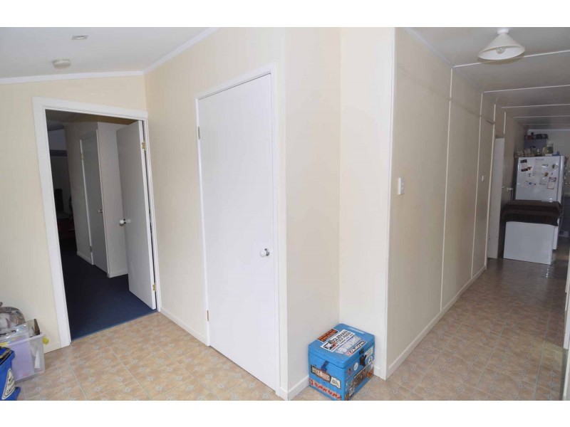 25 Melville Street, Charters Towers QLD 4820