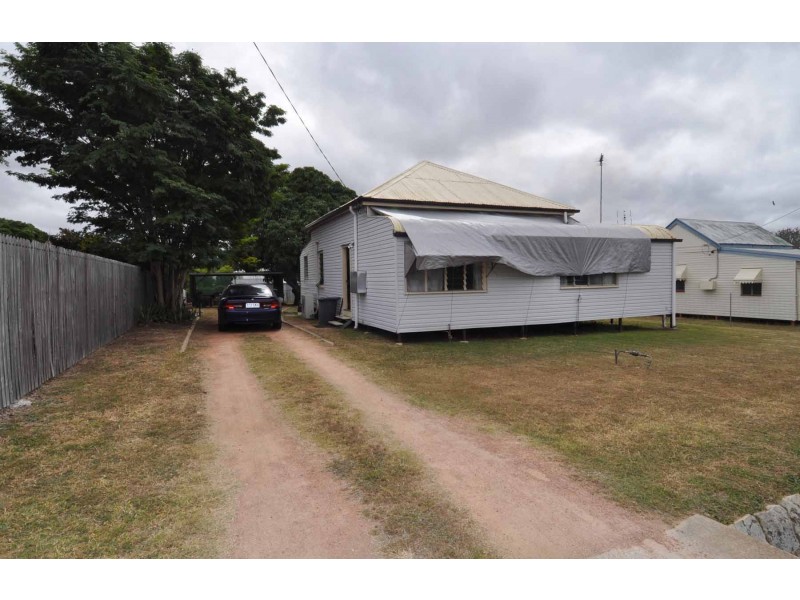 25 Melville Street, Charters Towers QLD 4820