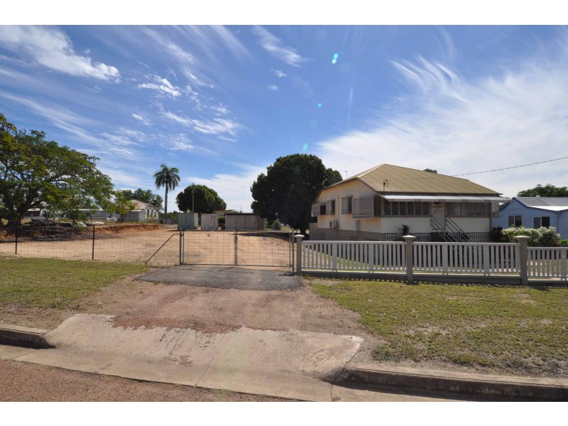 54 York Street, Queenton QLD 4820