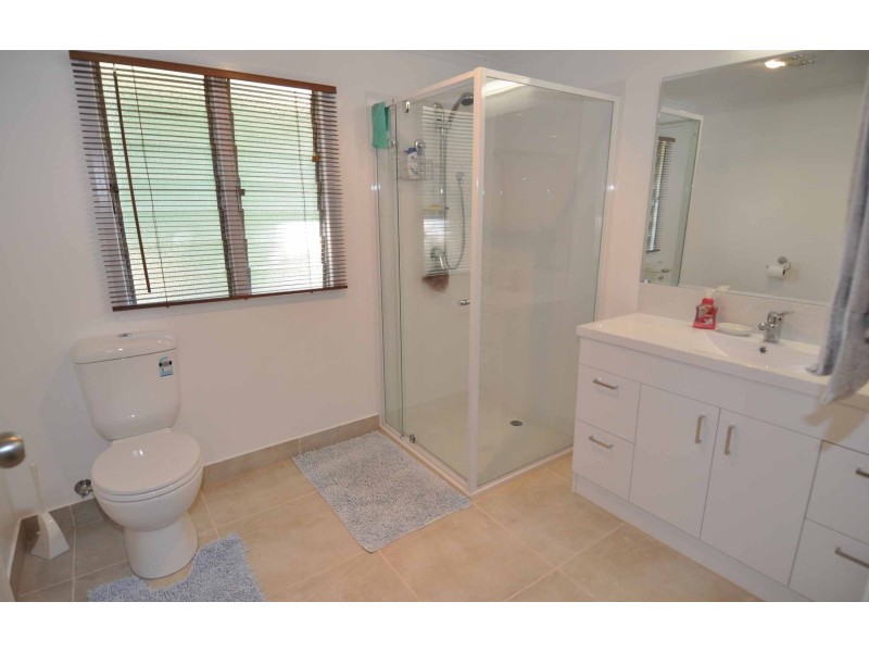 54 York Street, Queenton QLD 4820