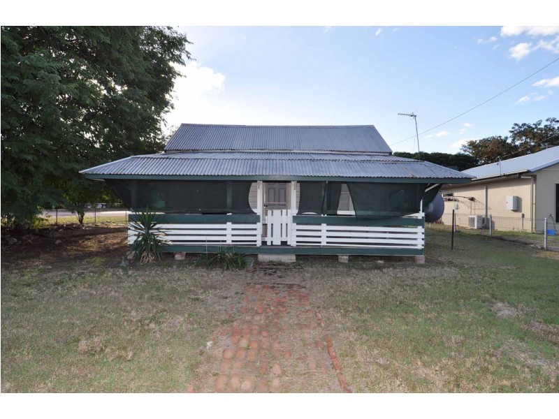 58 Hackett Terrace, Charters Towers QLD 4820