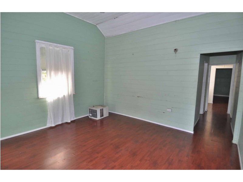 58 Hackett Terrace, Charters Towers QLD 4820