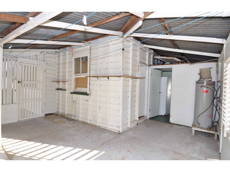 58 Hackett Terrace, Charters Towers QLD 4820