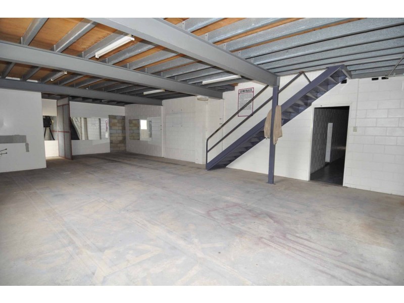 1 Plummer Street, Charters Towers QLD 4820