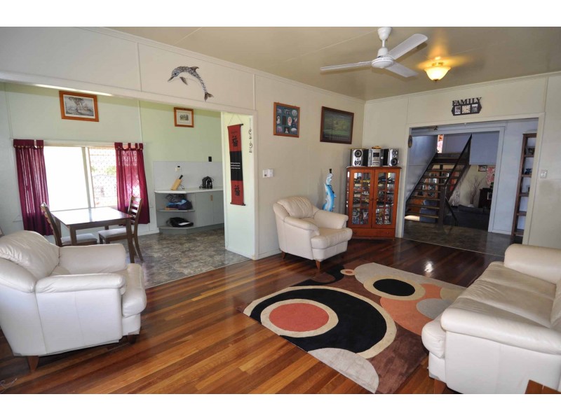 16 Rainbow Road, Charters Towers City QLD 4820