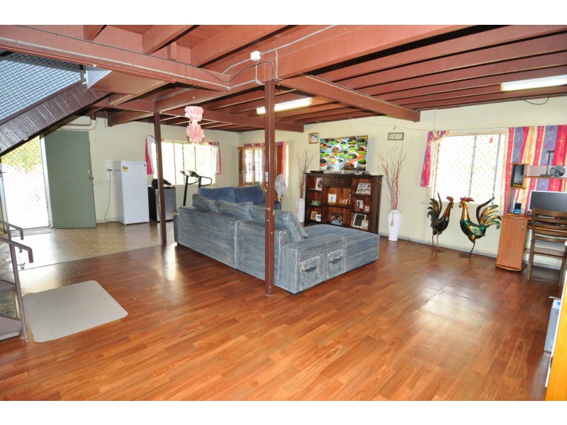 16 Rainbow Road, Charters Towers City QLD 4820