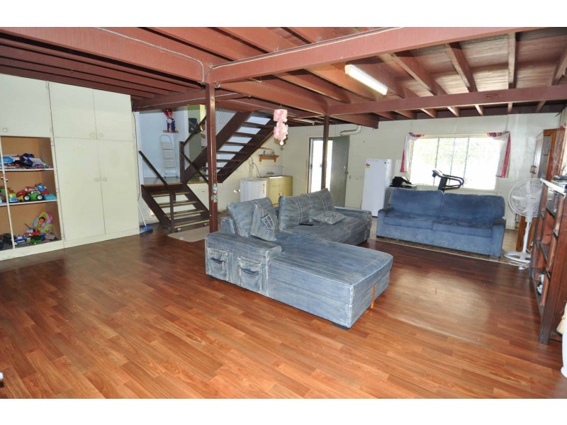 16 Rainbow Road, Charters Towers City QLD 4820