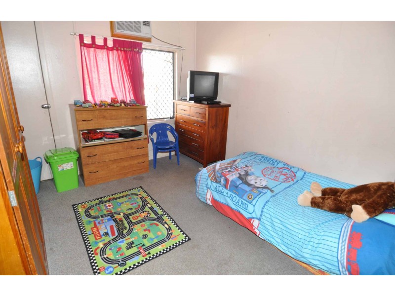 16 Rainbow Road, Charters Towers City QLD 4820