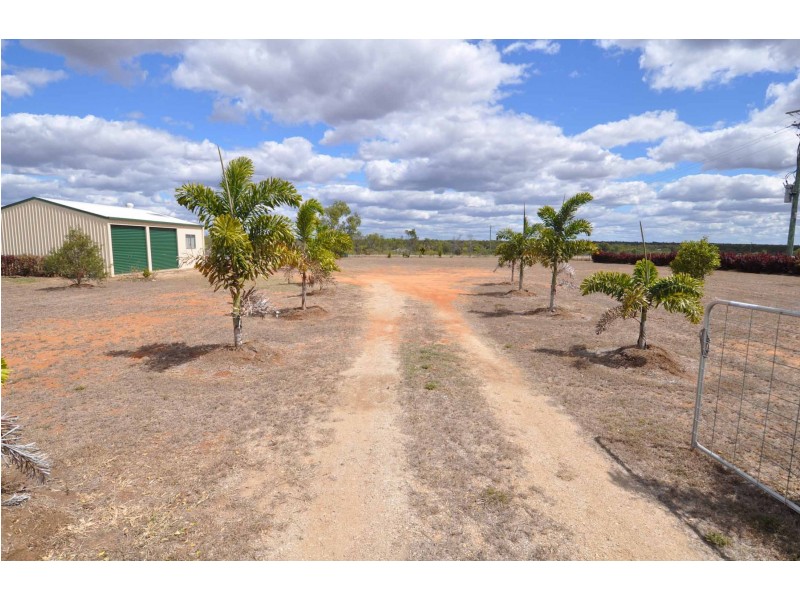 2 Hilltop Court, Charters Towers QLD 4820