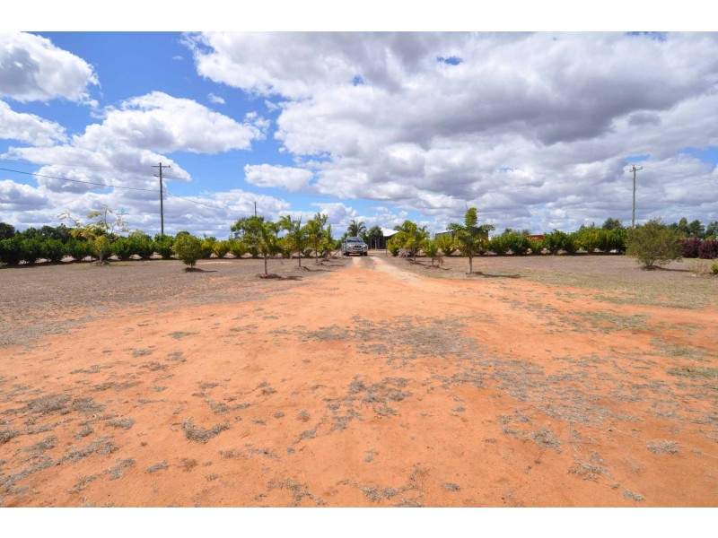 2 Hilltop Court, Charters Towers QLD 4820