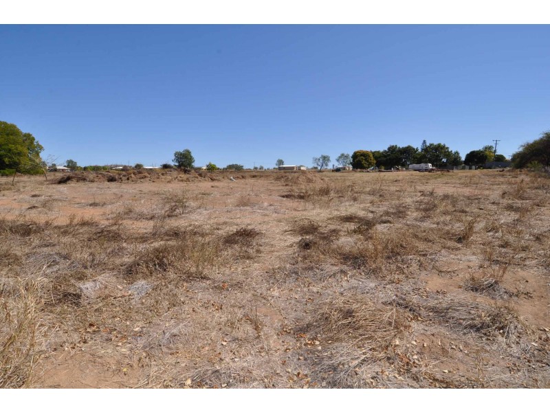 18 Jardine Lane, Millchester QLD 4820