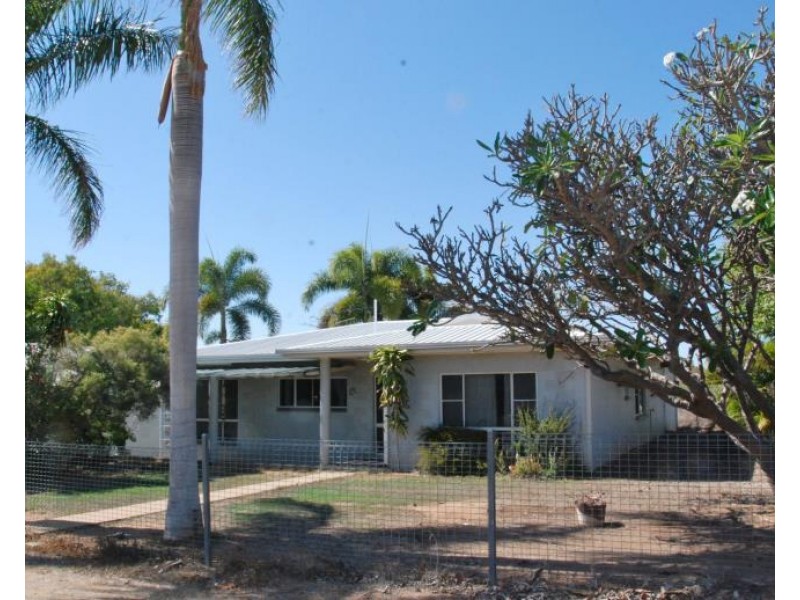 30 Aplin Street, Queenton QLD 4820