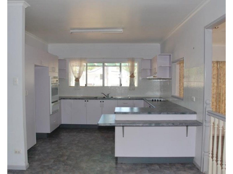30 Aplin Street, Queenton QLD 4820