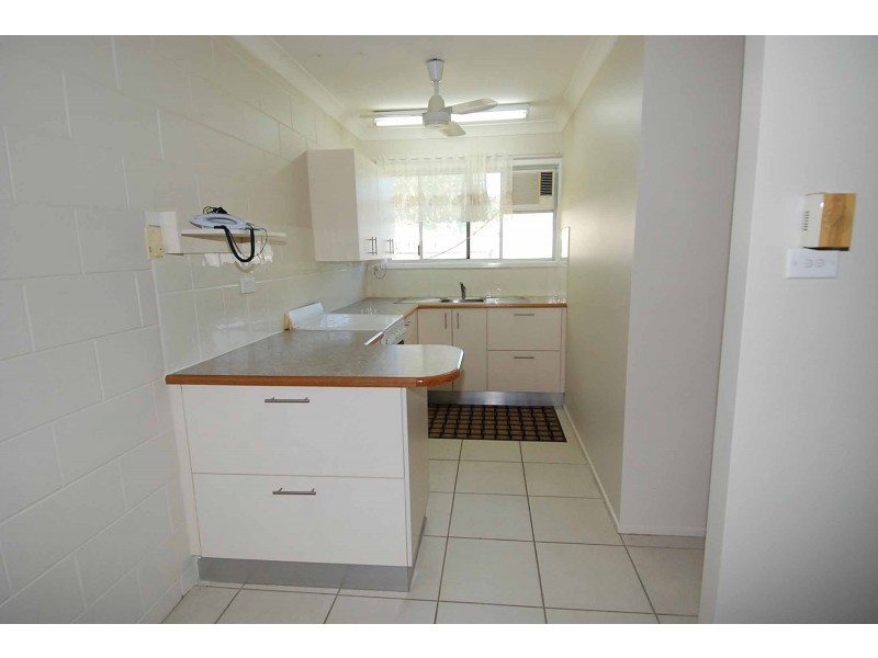7,30 Hackett Terrace, Charters Towers QLD 4820