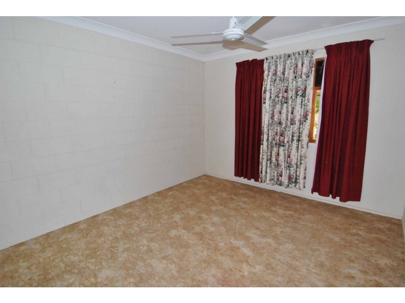 7,30 Hackett Terrace, Charters Towers QLD 4820