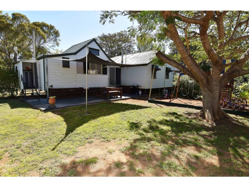 17 York Street, Charters Towers QLD 4820