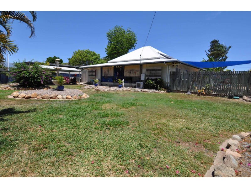44 Hackett Terrace, Richmond Hill QLD 4820