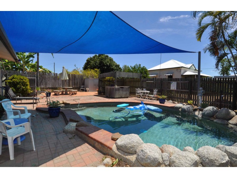 44 Hackett Terrace, Richmond Hill QLD 4820