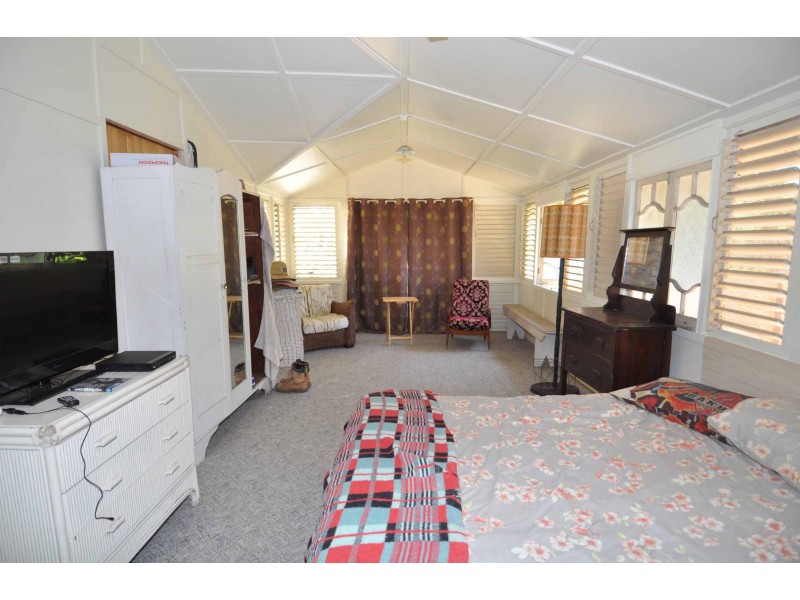 26 York Street, Charters Towers QLD 4820